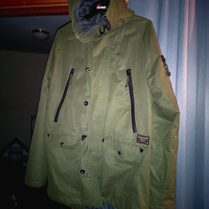 Burton snowboarding/ski parka N3B
